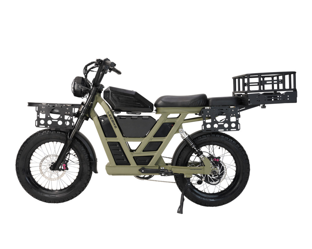 Vélo électrique à gros pneus
   